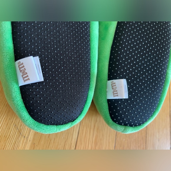 M&M's Green Plush Slippers One Size for Adults - Picture 3 of 5